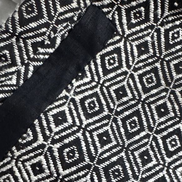 Banana Republic Black and Cream Geometric Dress - Picture 4 of 4